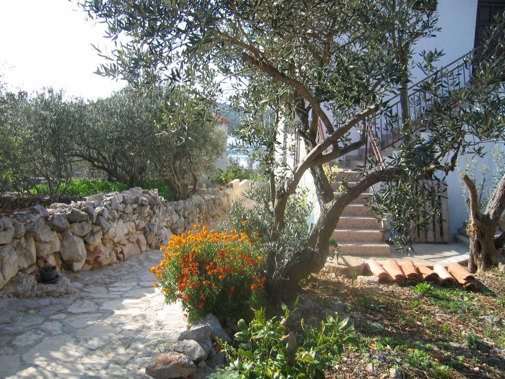 Holiday Home Zeljana Kaprije Exterior foto